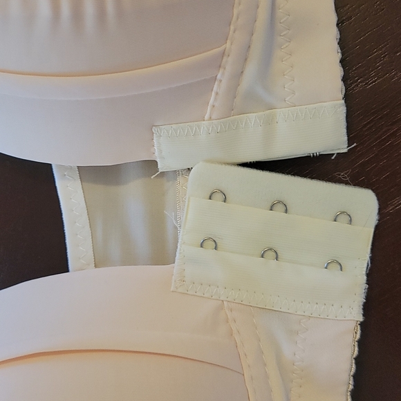 3/$18 Front hook bra - Picture 2 of 7